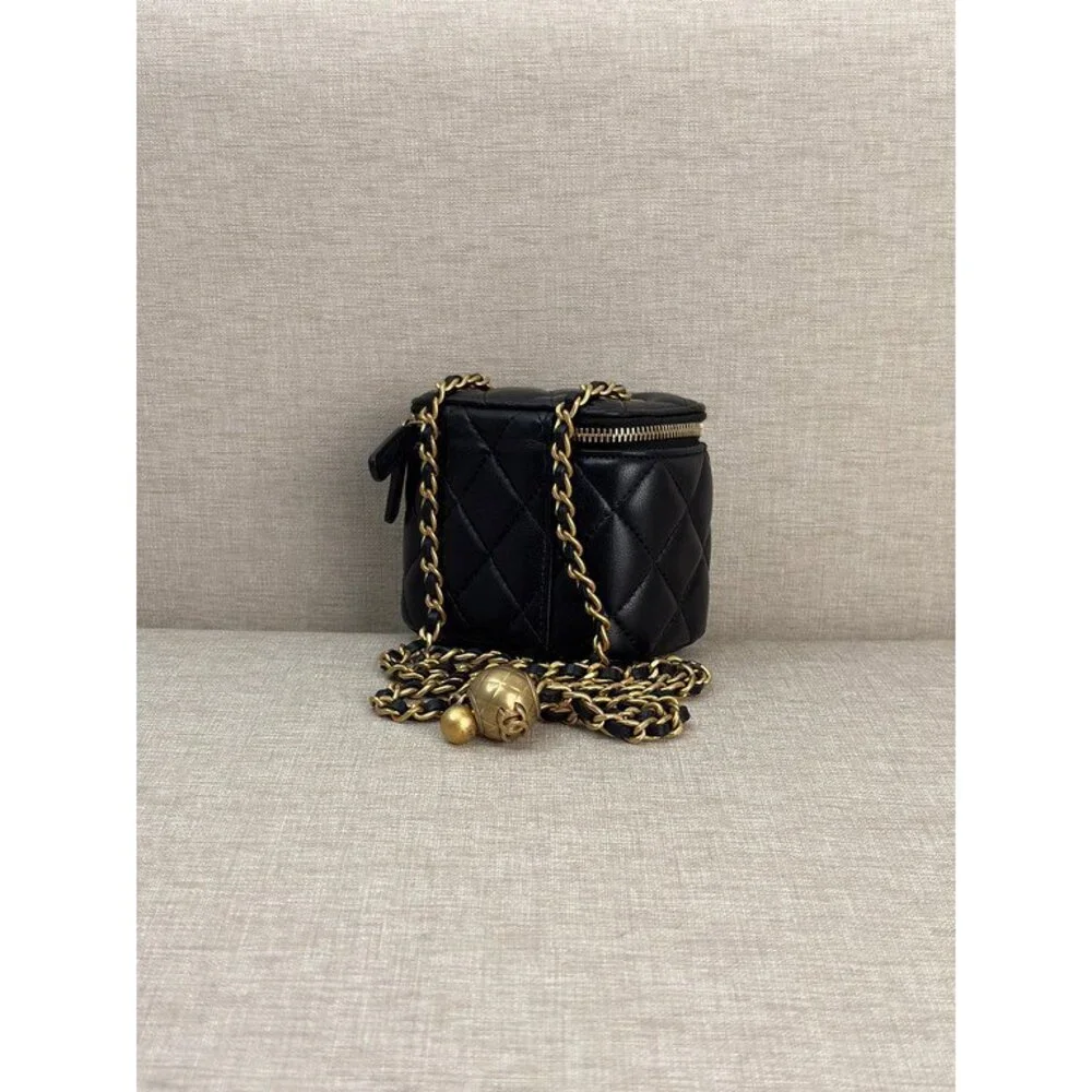 CHANEL Black Lambskin Vanity Case Small GHW